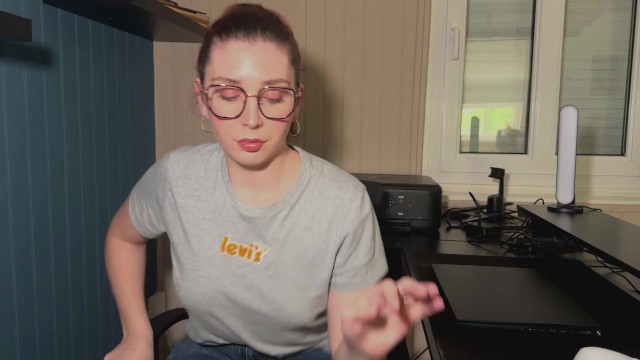 I have sex with my stepdad while my mom goes shopping